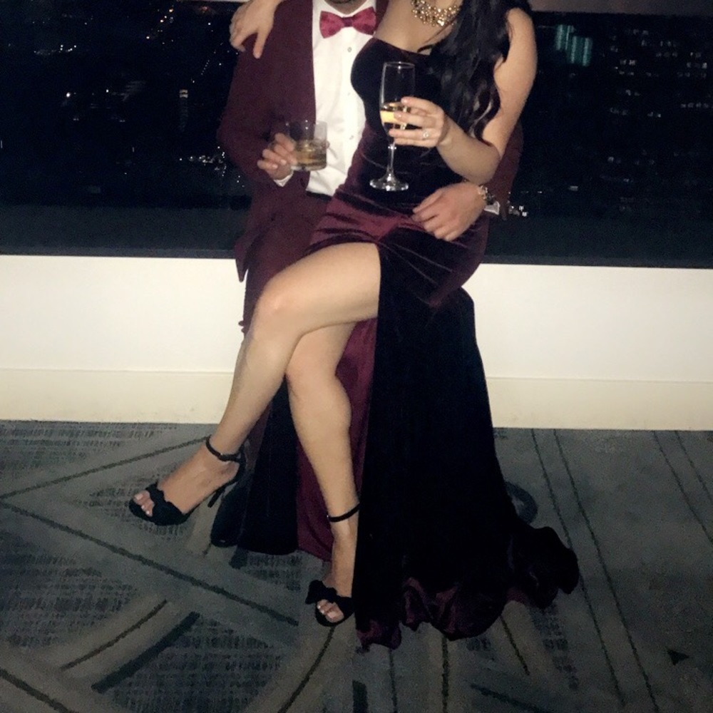 Dress - Picture 3 of 3
